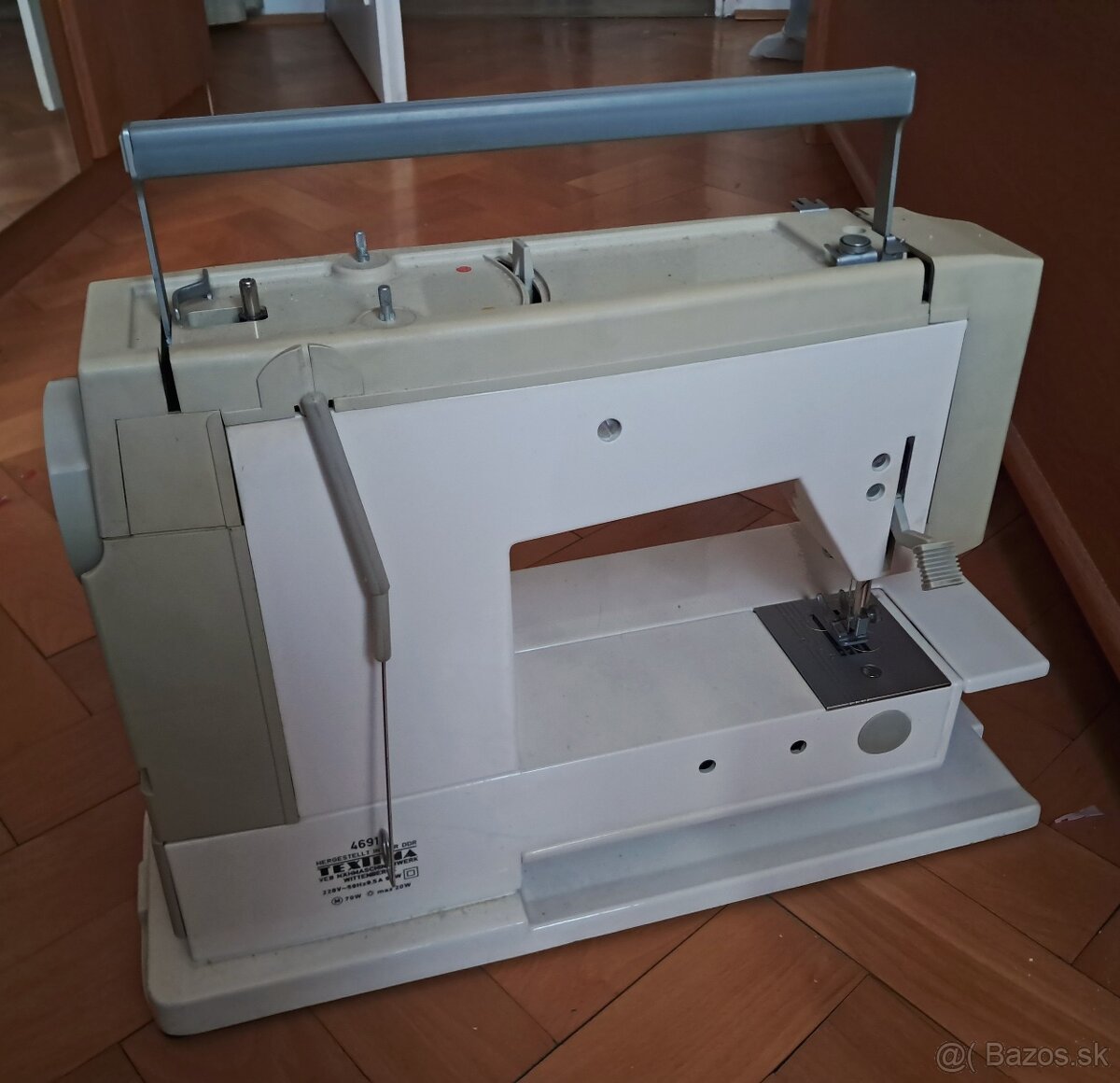 Šijací stroj Veritas Famula - 2