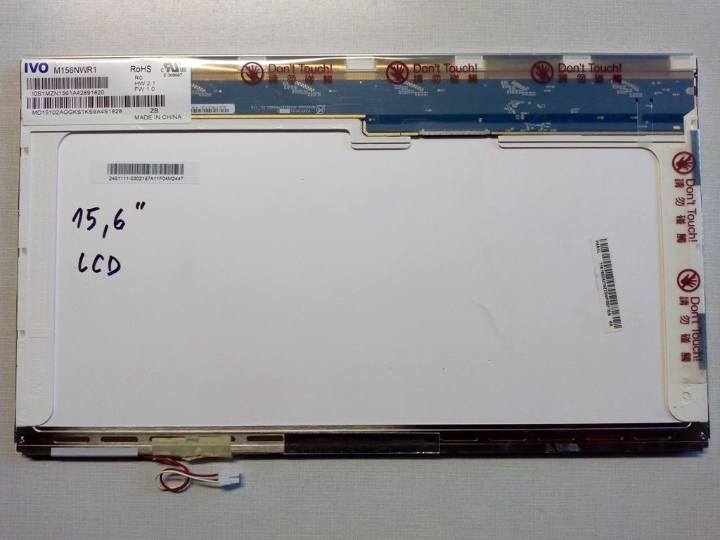 15,6" LCD WXGA (1366x768) do notebooku - 2