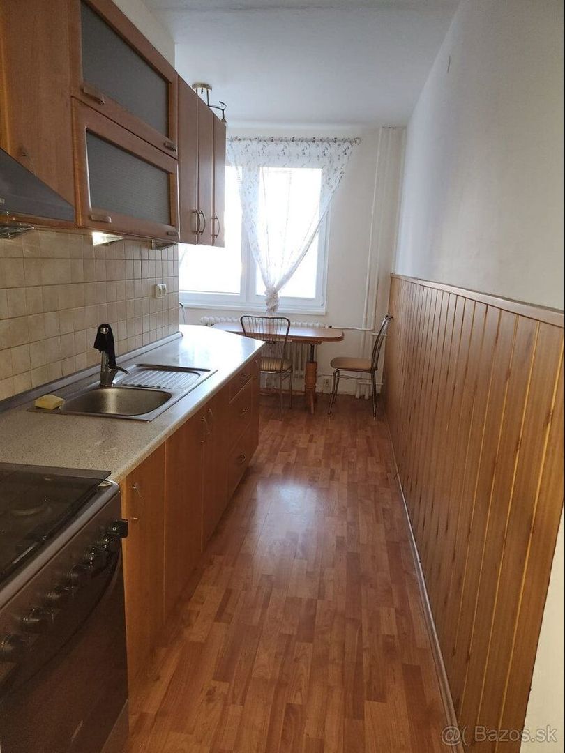 Predaj 3 izbového bytu sídlisko JUH - 2