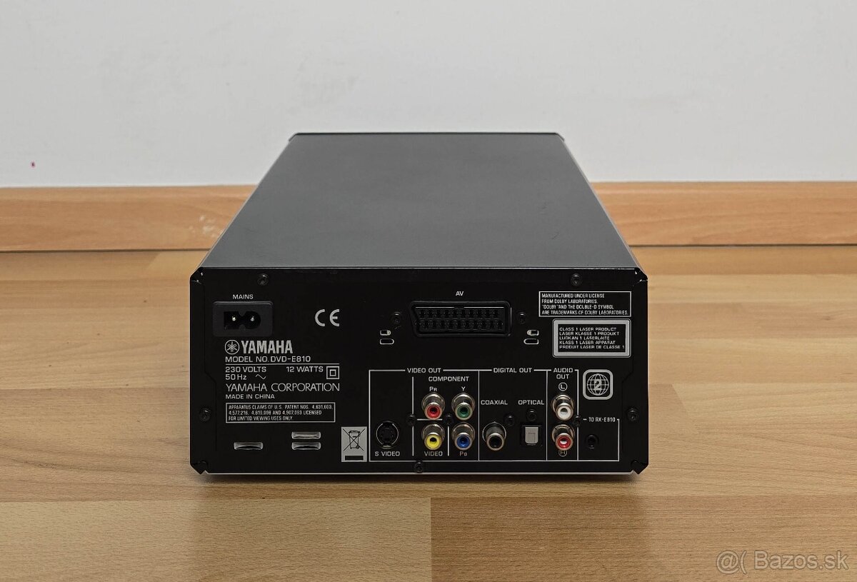 Yamaha DVD-E810 / CD perhravac - 2