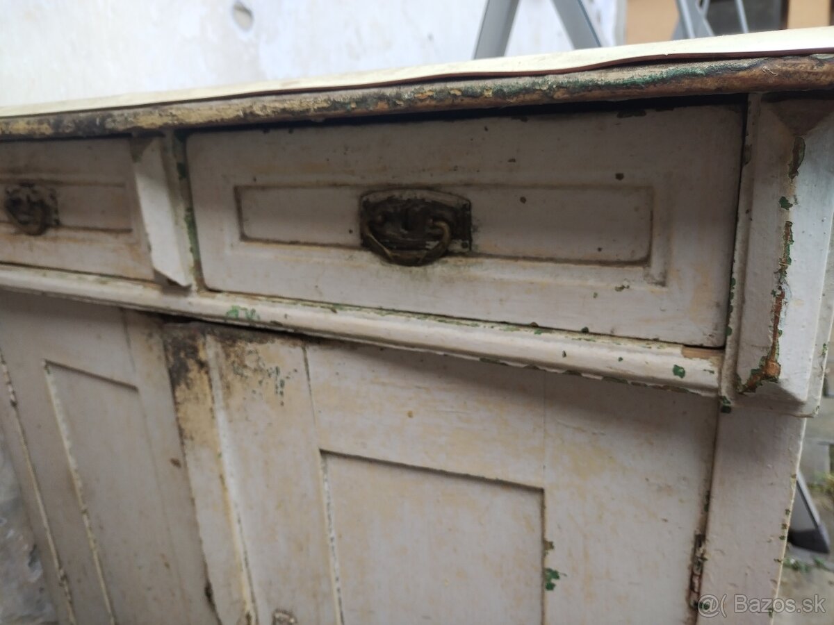 Stará komoda - 2