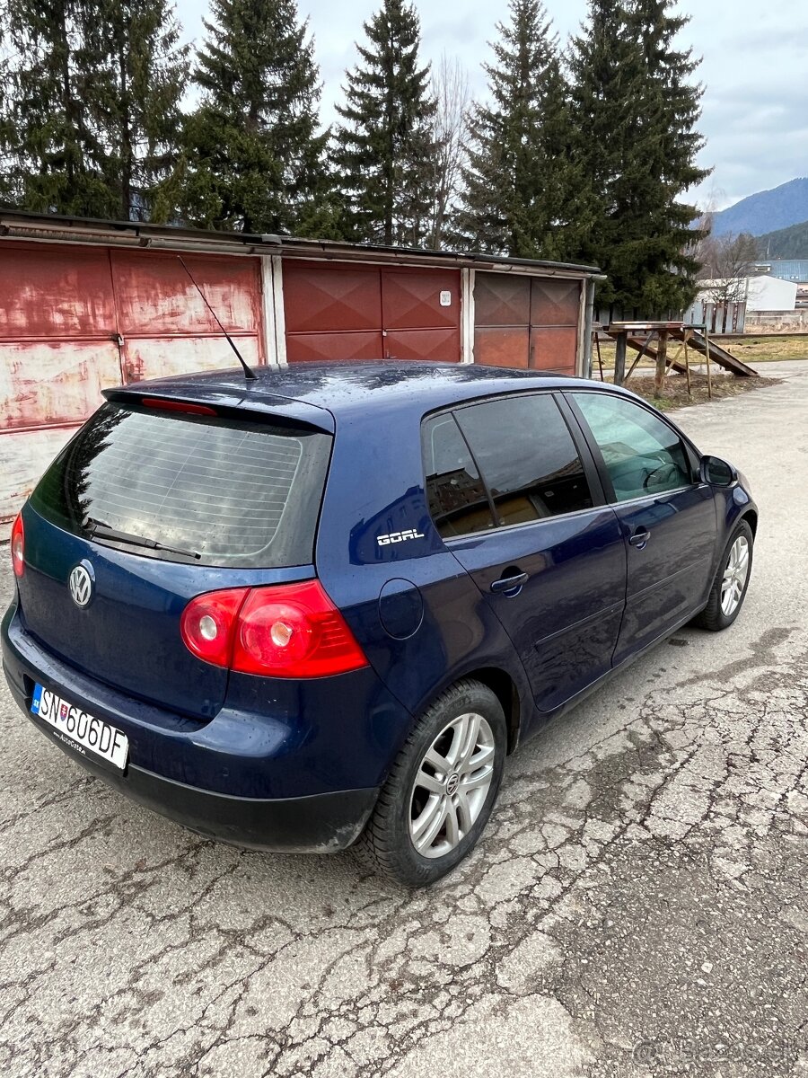 Volkswagen Golf V - 2