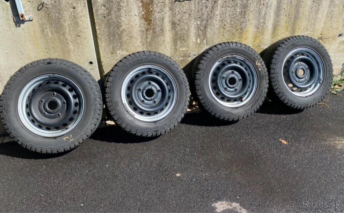 General Grabber AT3 215/70 r16 - 2