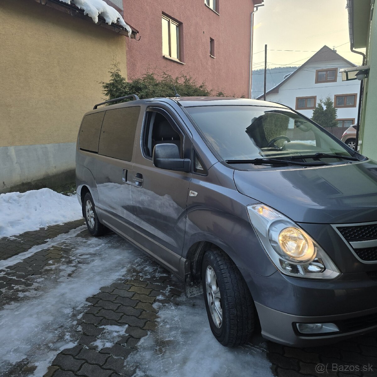 Hyundai H1 2.5 Crdi M6 2011 - 2