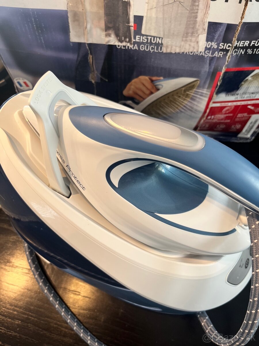 Tefal Express Protect SV9202E0 parný generátor - 2