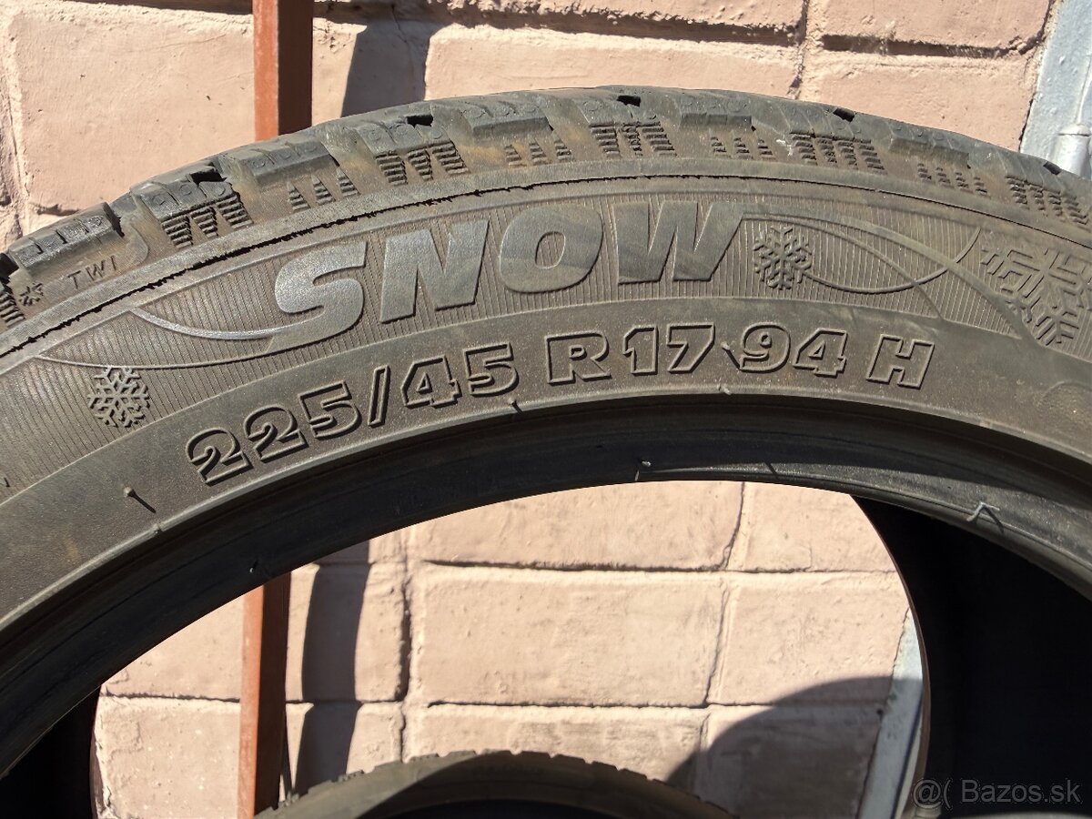 Zimne pneumatiky 225/45 R17 - 2