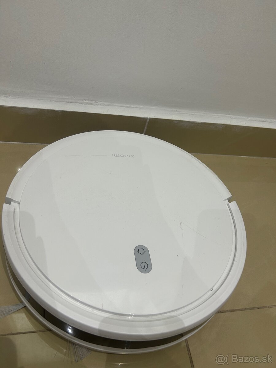 XIAOMI Robot Vacuum E10 - 2