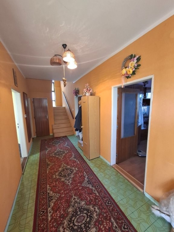 RODINNÝ DOM - ČECHYNCE - 1530m2 POZEMOK - POVODNY STAV - 2