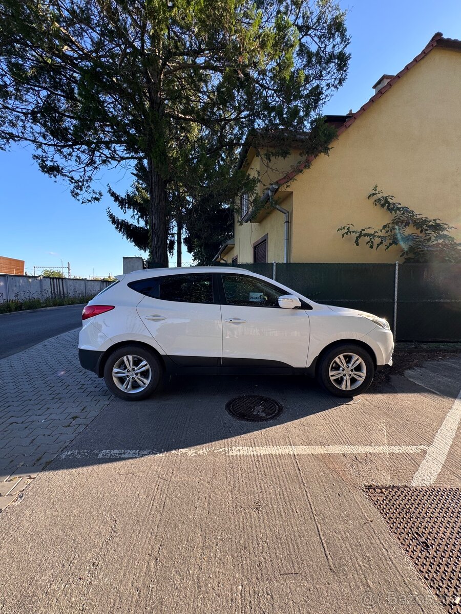 Hyundai ix35 1.6 benzín - 2