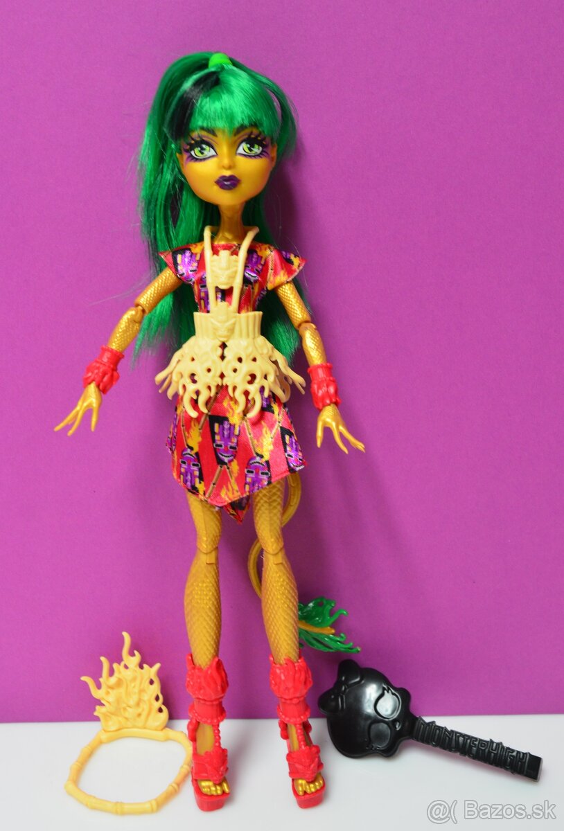 Monster High bábika Jinafire, Robecca doplnky... - 2