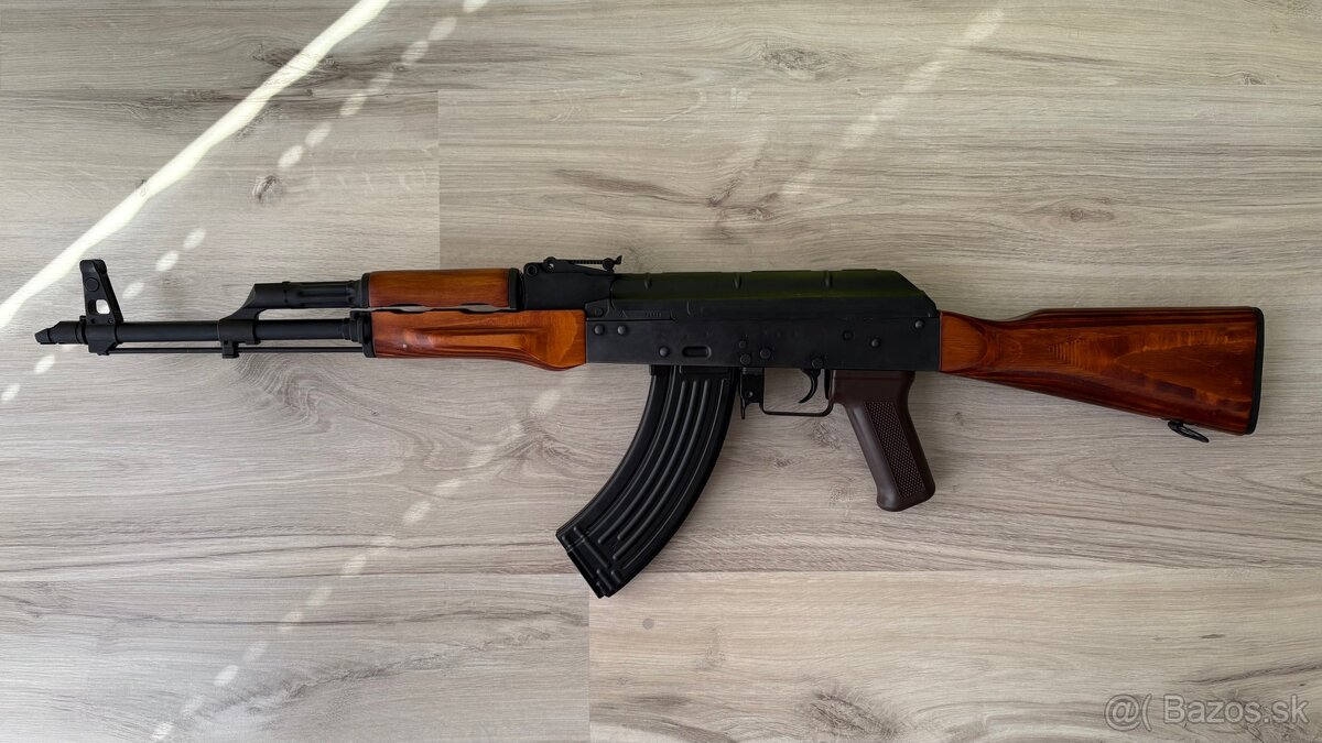 AKM od LCT - 2