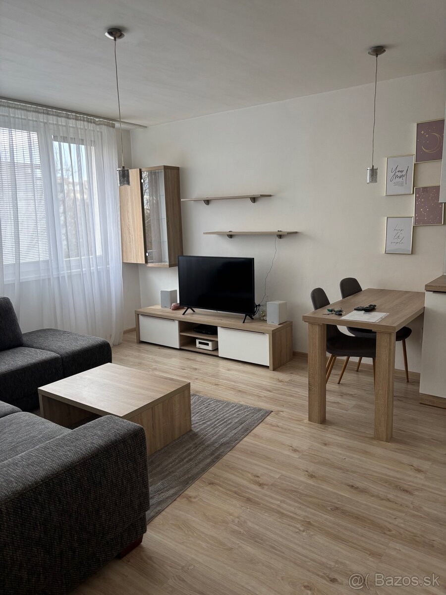 Nadčasový, útulný byt vo vyhľadavanej lokalite - 2