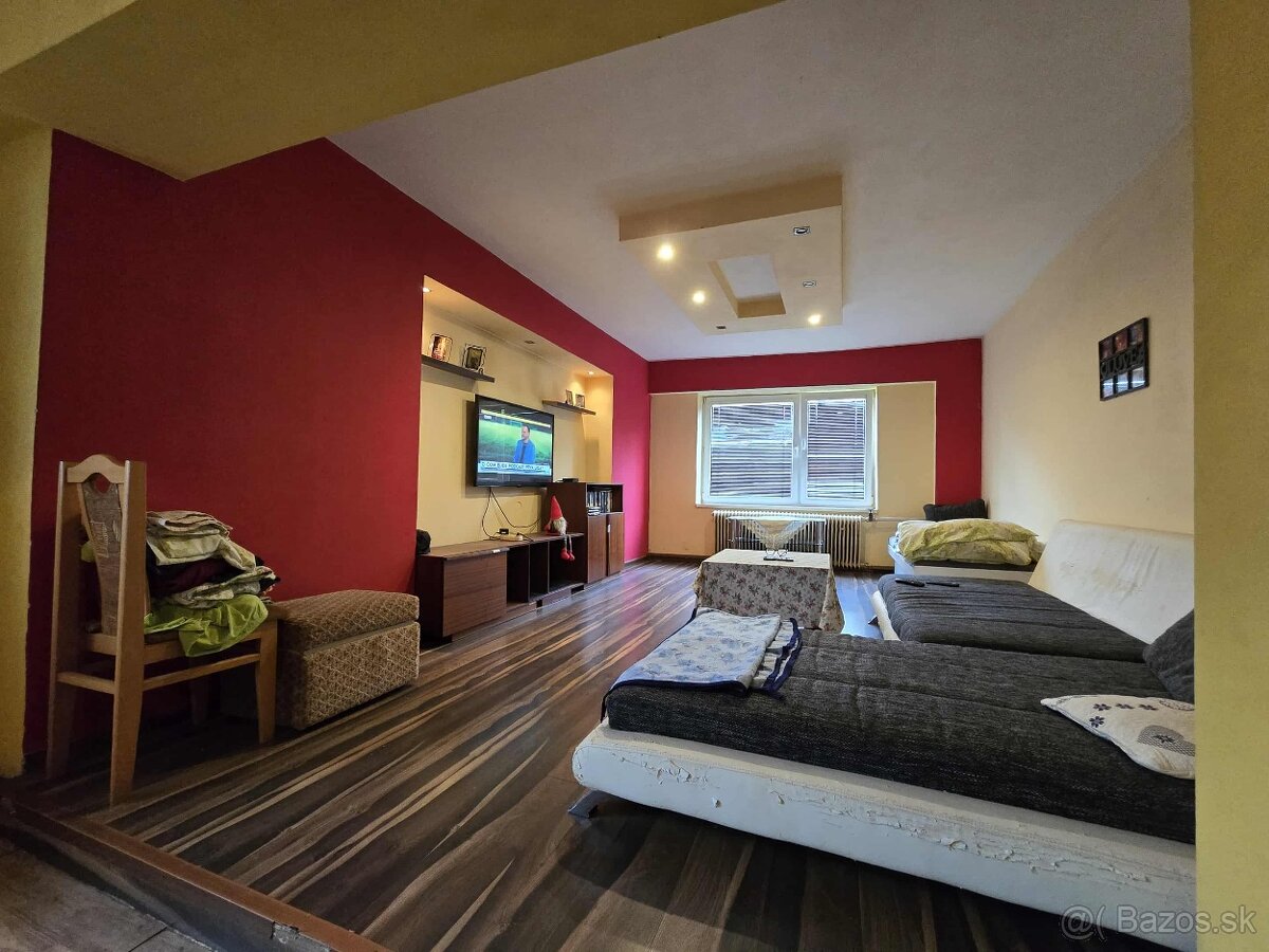 Rodinný dom v malebnej obci Medvecké - 2