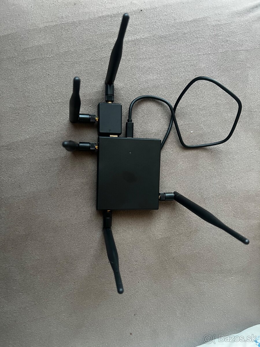 Hak5 WiFi Pineapple Mark VII + MK7AC WiFi Adapter - 2