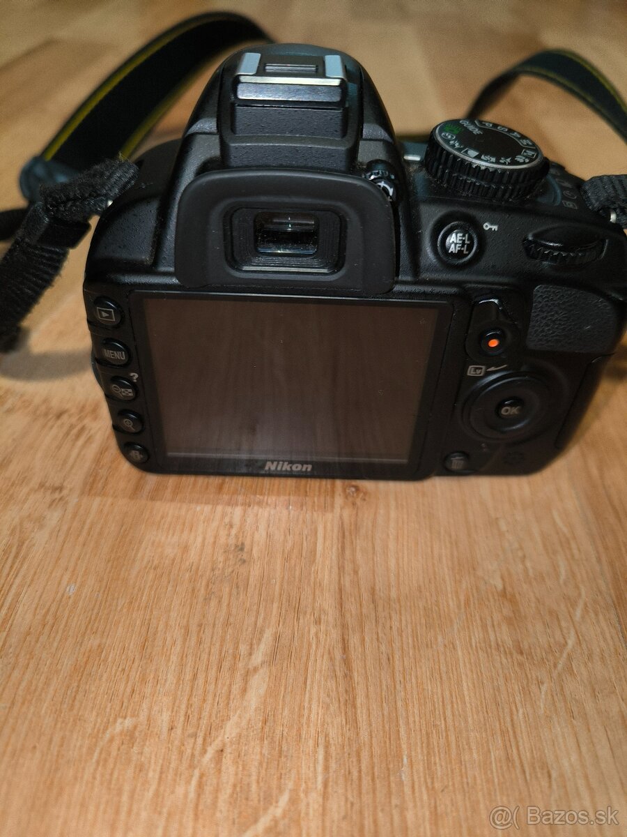 Nikon D3100 - 2