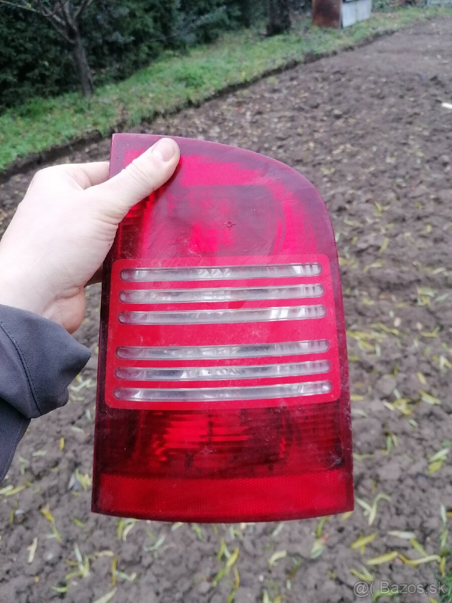 Škoda Octavia I Zadné sveta komplet práva lava - 2