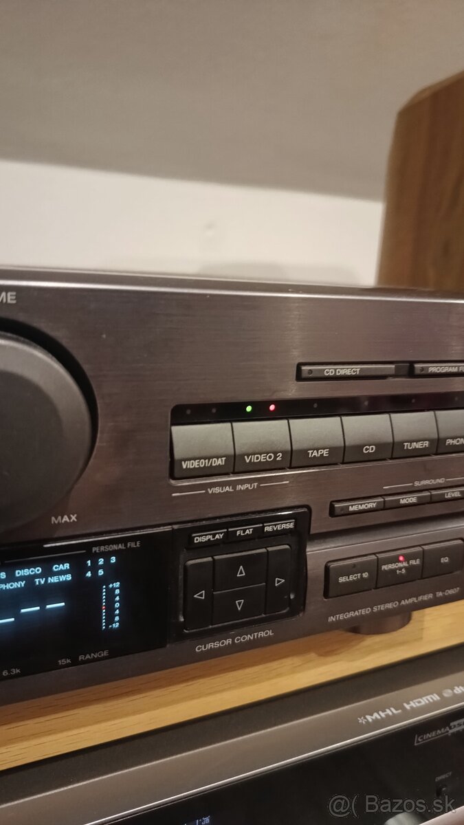 Zosilňovač Sony - 2