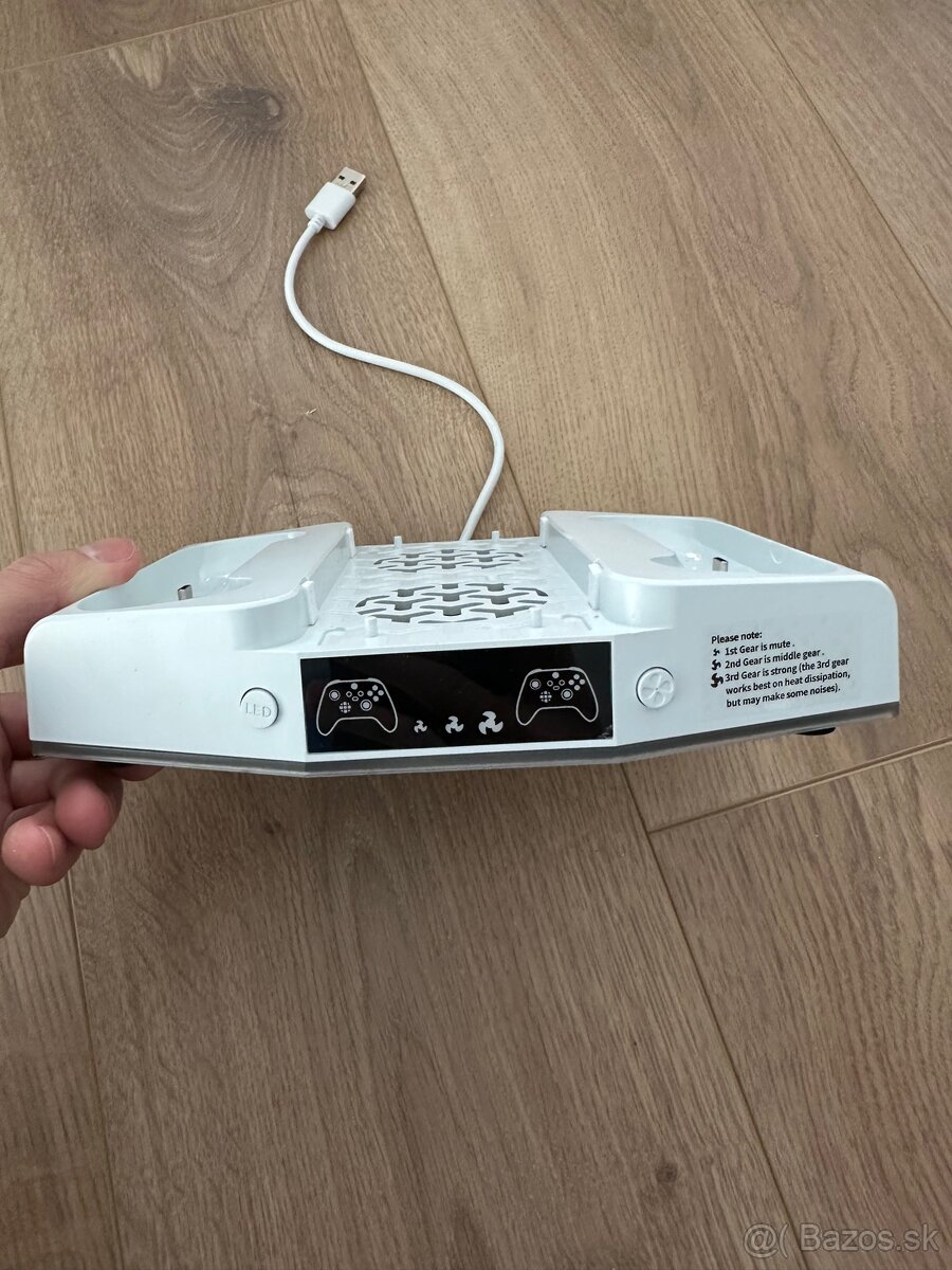 Chladiaci stojan na ovládače Xbox – USB, ventilátor - 2
