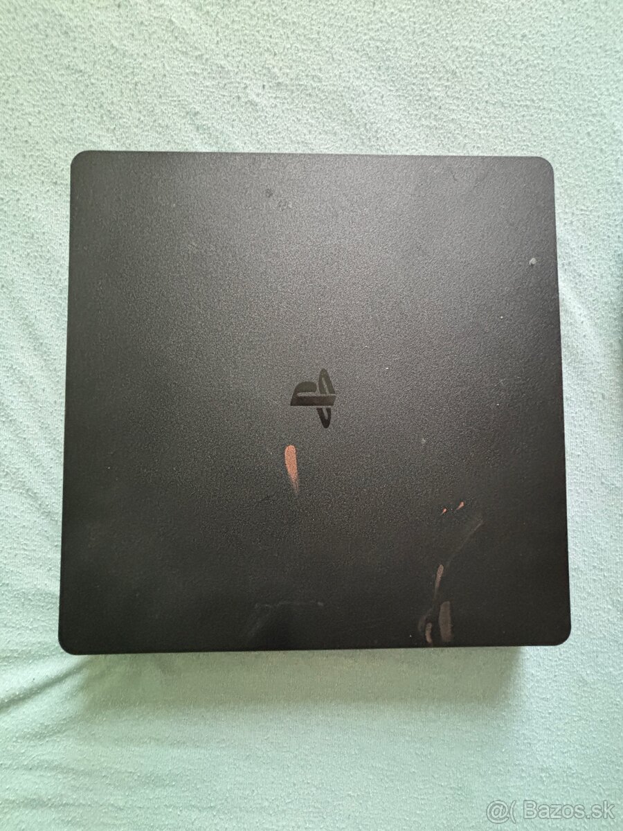 Ps4 slim+ovladac+HDMI kabel+zdrojivi kabel - 2