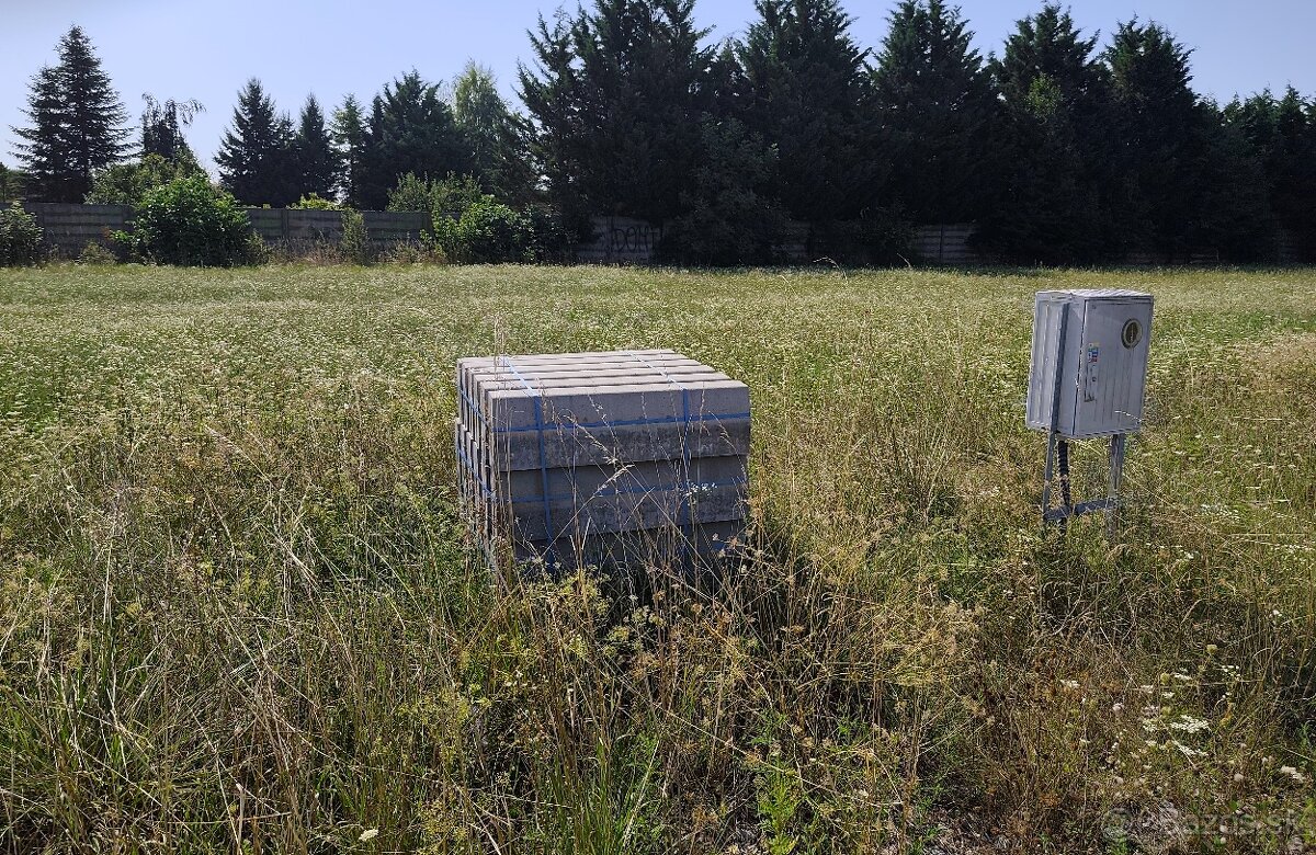 Pozemok na stavbu rodinného domu. - 2