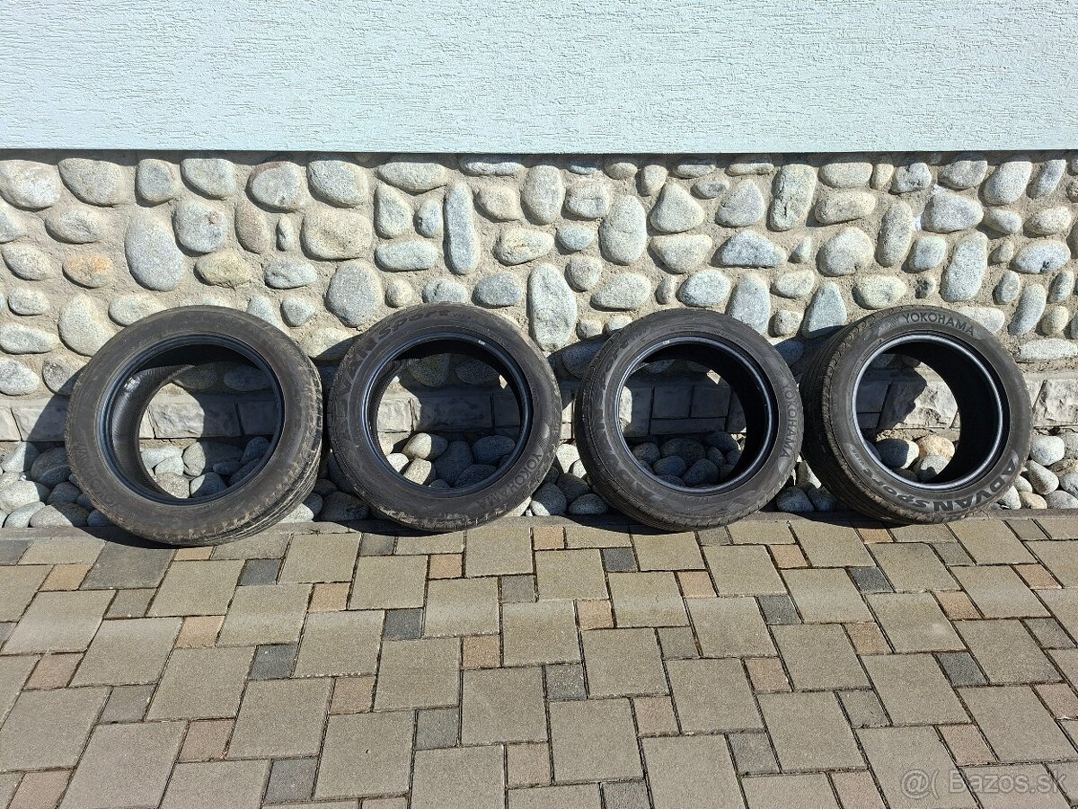 Yokohama 225/55 R17 - 2