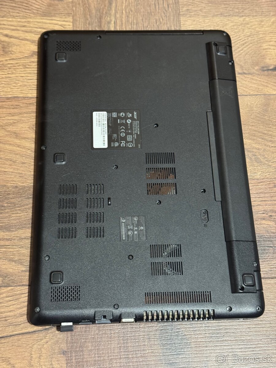 Notebook Acer - nefunkčný - 2