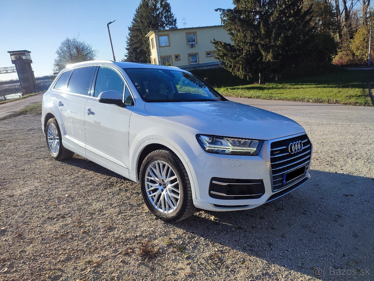 Predám Audi Q7 3.0 TDI 272k quattro, tiptronic 8-st. - 2