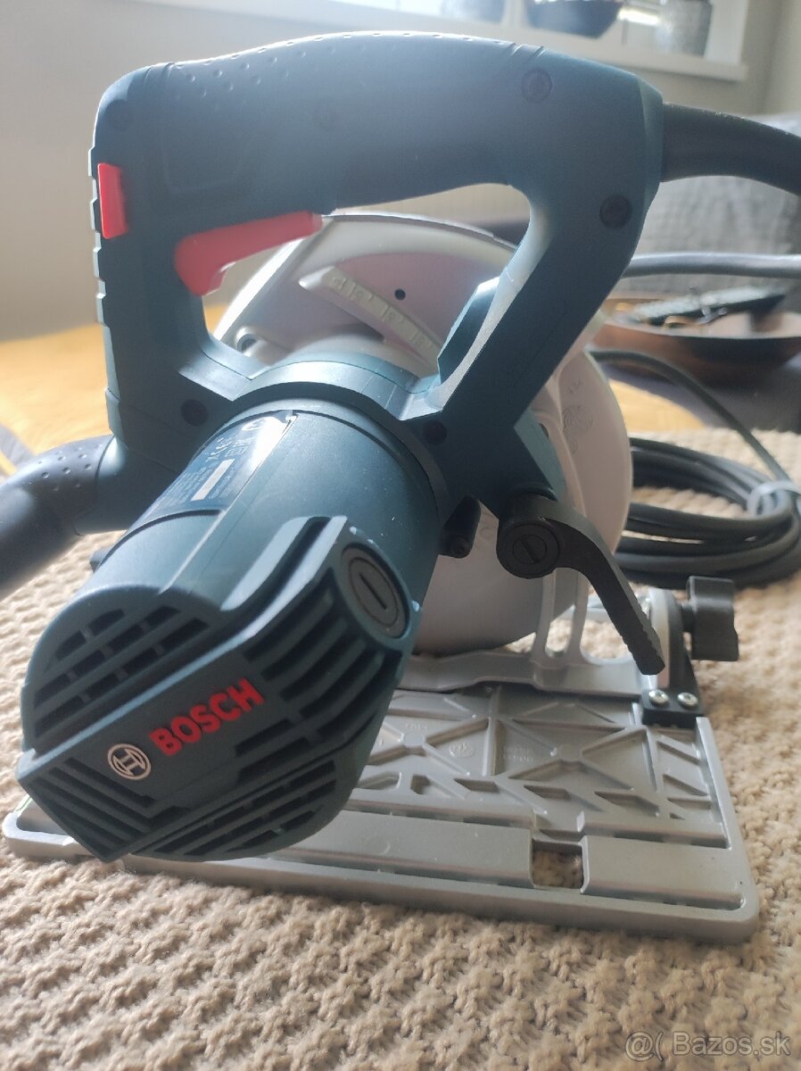 Kotúčová/okružná píla Bosch GKS 55+ GCE - 2