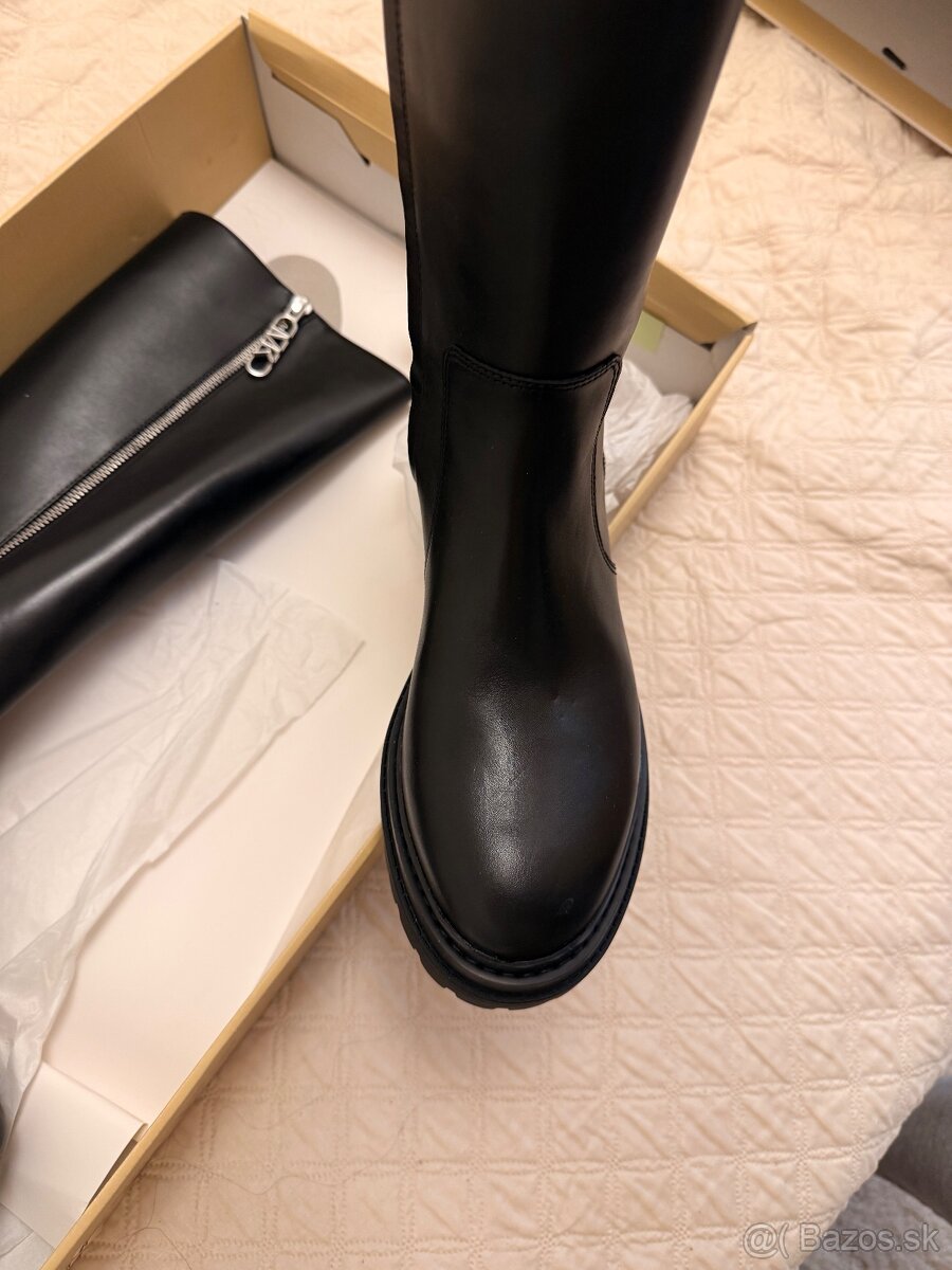 Nove Kozene cizmy Michael Kors EU 38,5 - 2