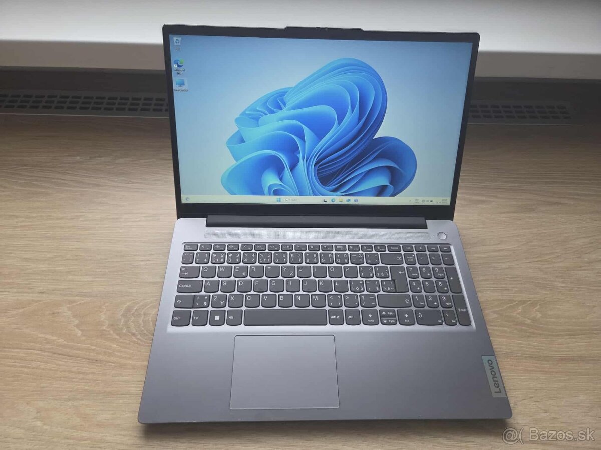 Lenovo IP Slim 3 15IAN8 N100 8GB/128GB,W11,zaruka,brasna - 2