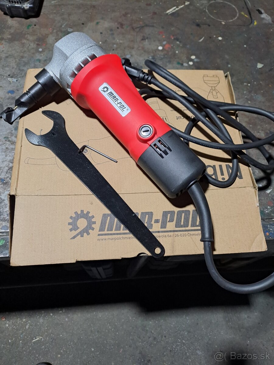 Ponúkam na predaj elektricke nožnice na plech - 2