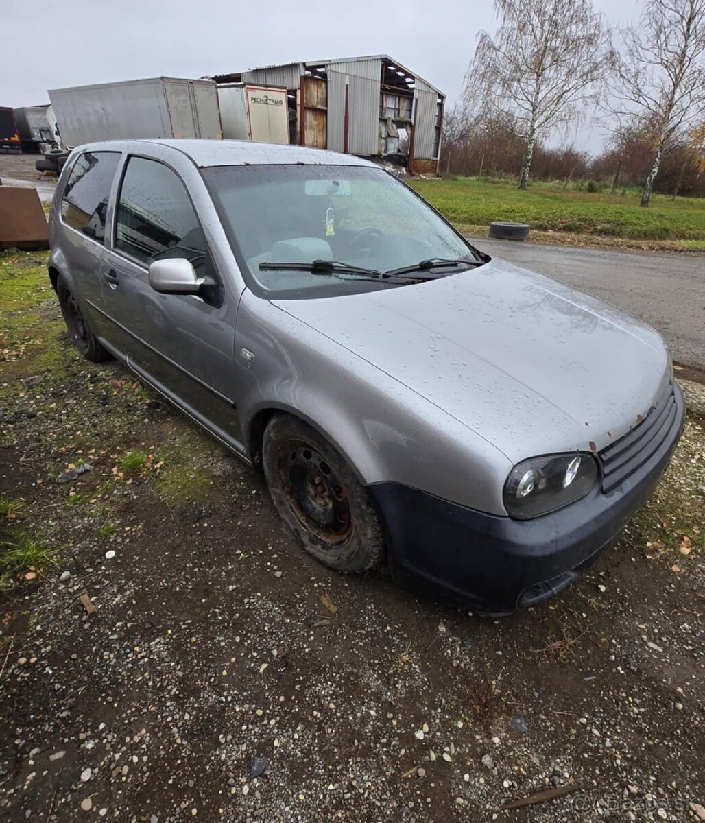 Rozpredám na diely golf 4 1.9 96kw ASZ - 2