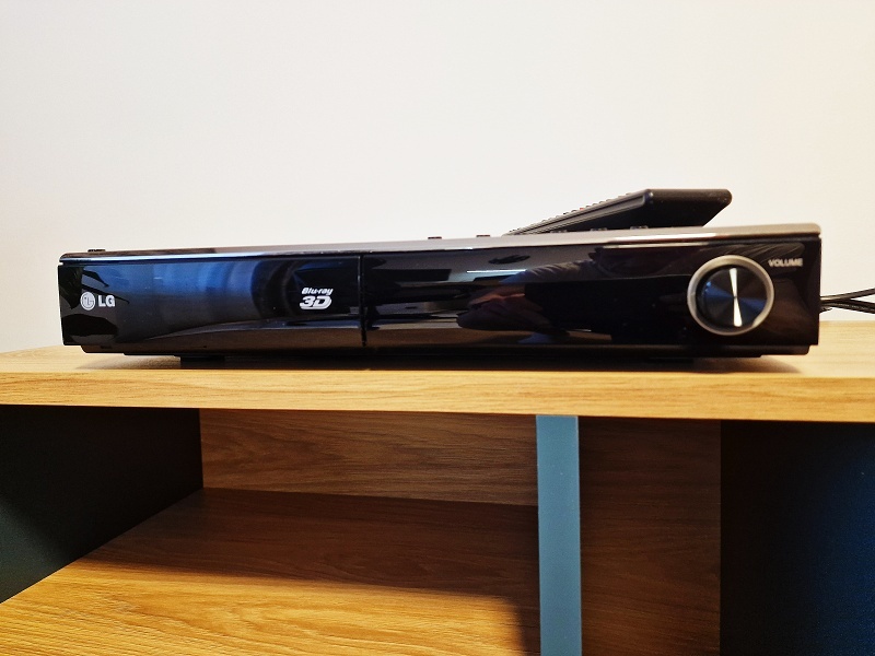 Domáce kino (blue ray) LG HX806CG 2+1 - 2