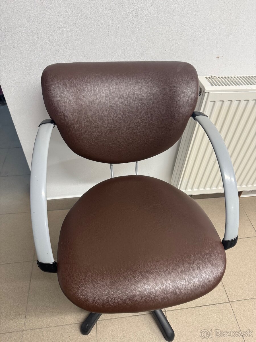 Kadernicke kreslo - 2