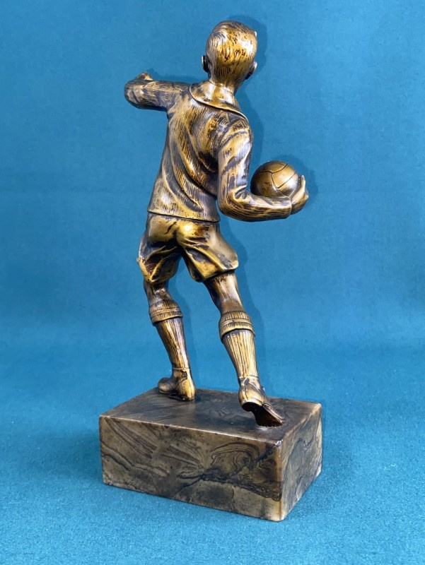 Art deco socha hádzanár s loptou - 2