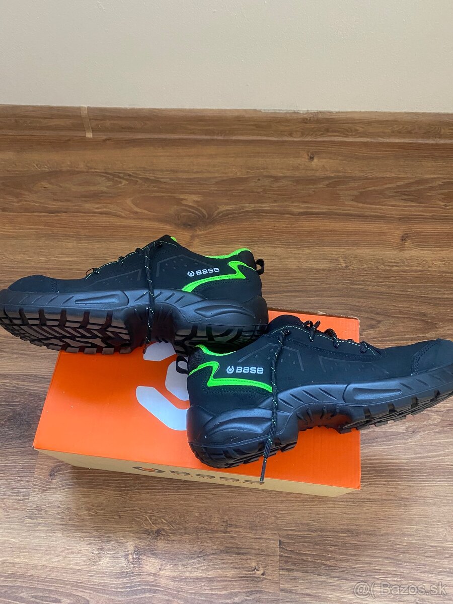 Pracovná obuv BASE (s oceľovým špicom) - 2