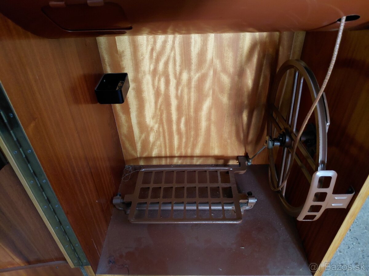 RADIO. MAJ. 1956 -1957 - 2