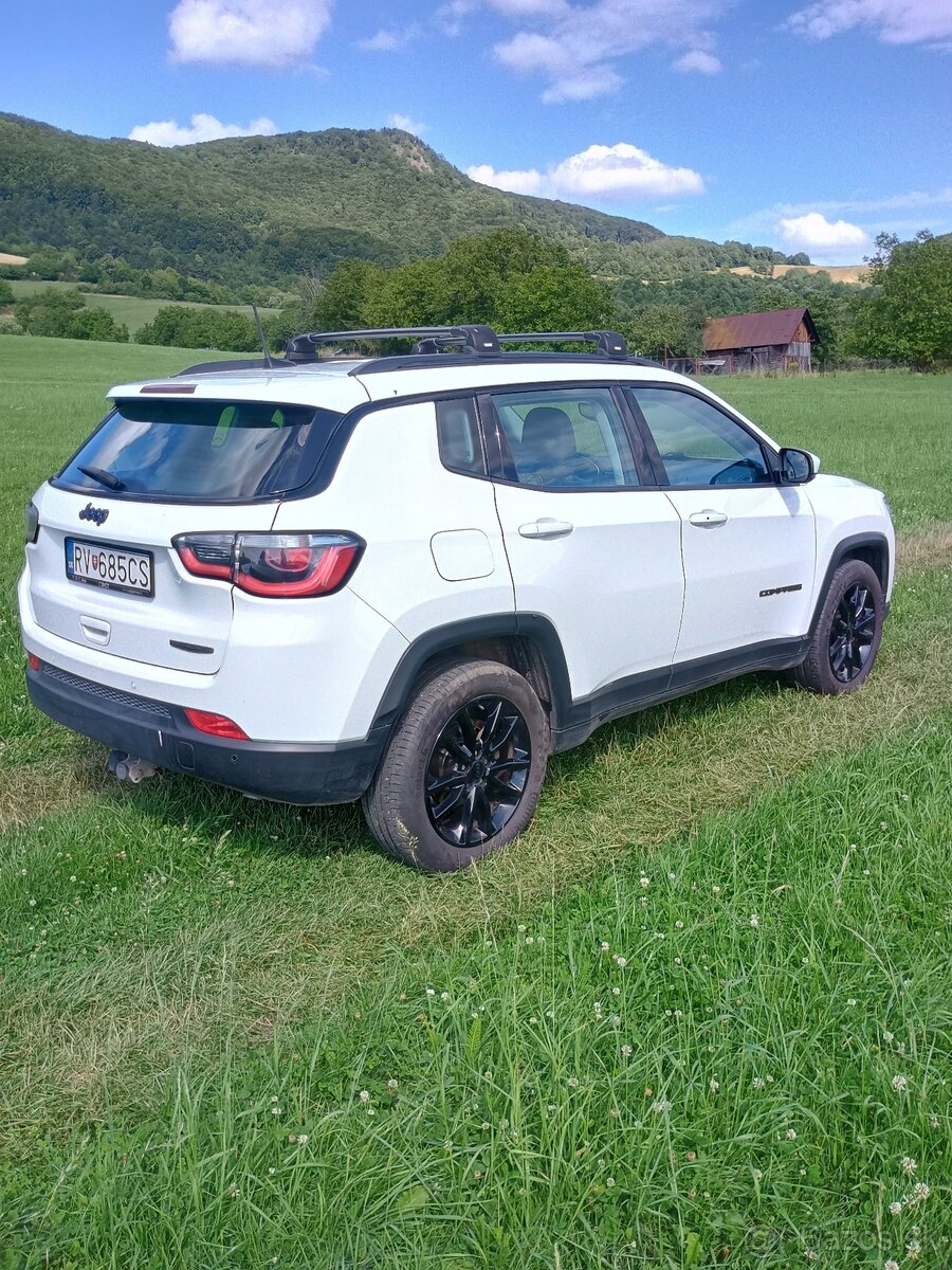 Predám Jeep Compass - 2