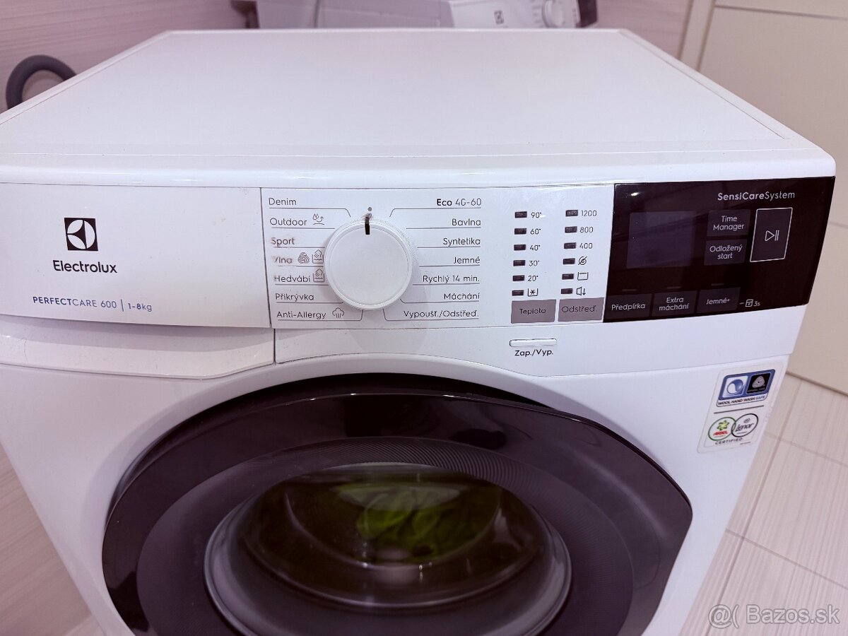 Predám práčku zn.Elektróux Perfectcare600 - 2