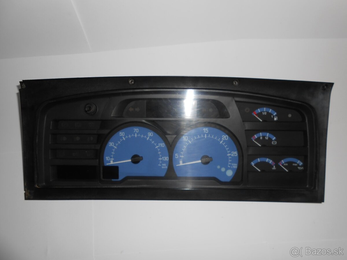 Budiky Renault Midlum - 2