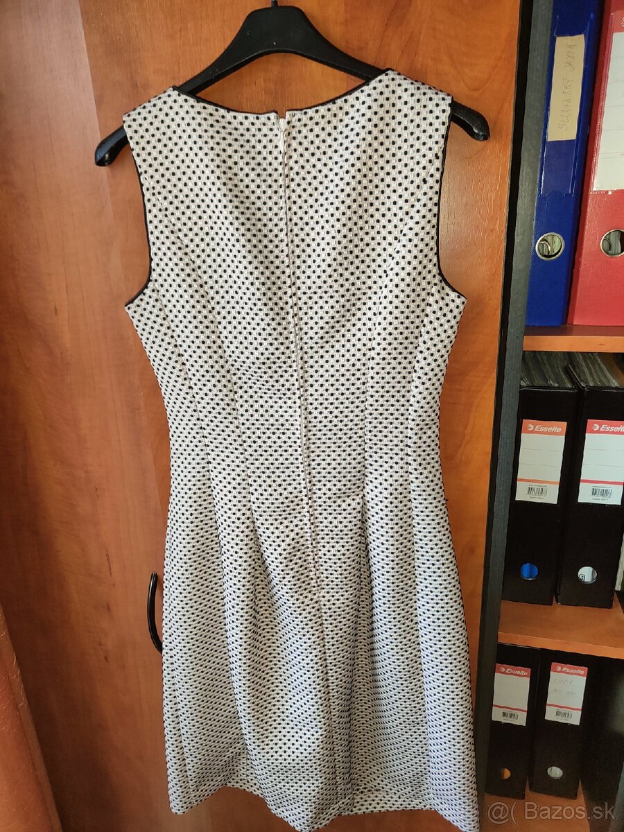 Dámske Elegantné šaty veľkosť XS, cena 5€ - 2
