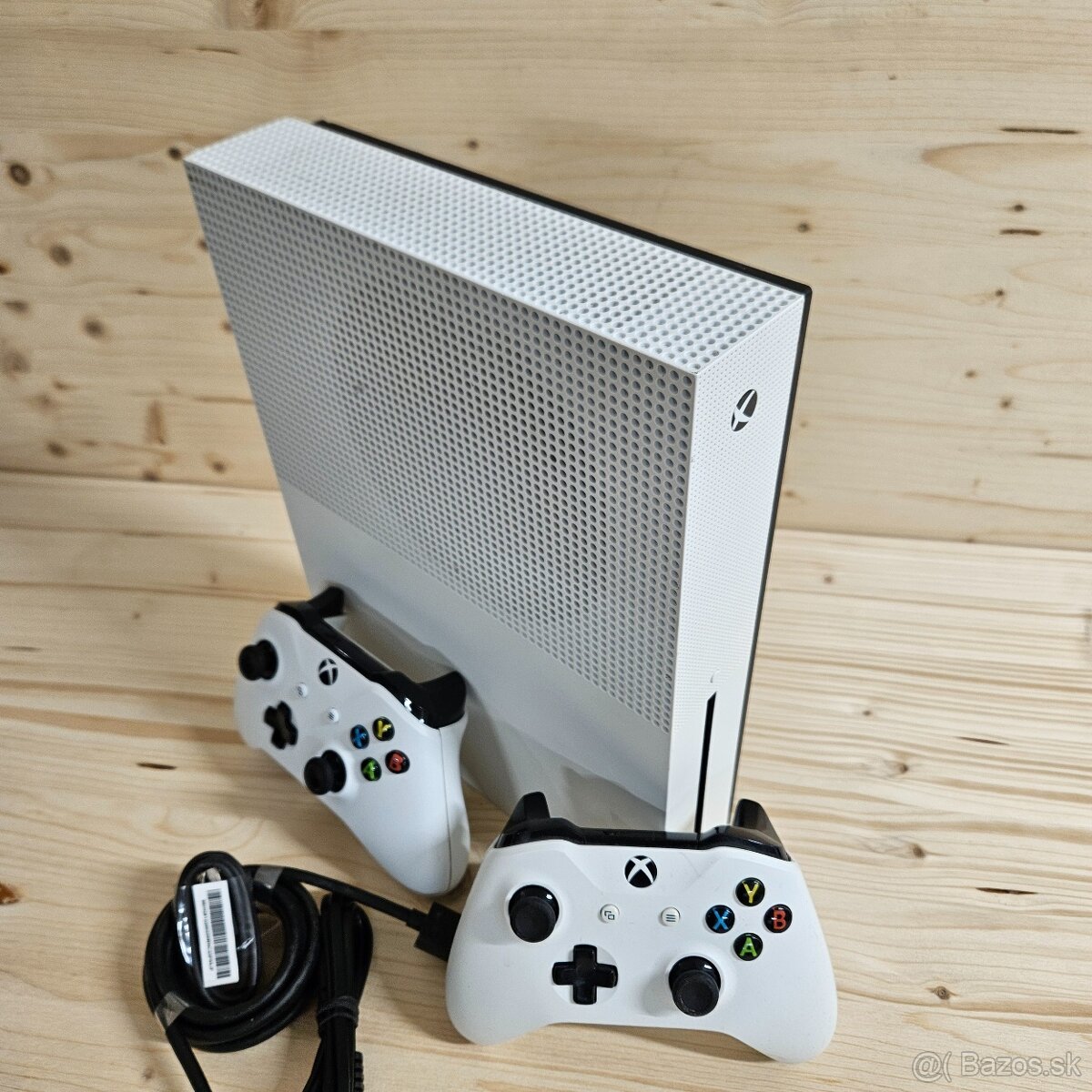 XBOX One S 1TB - 2x Ovladač - 2