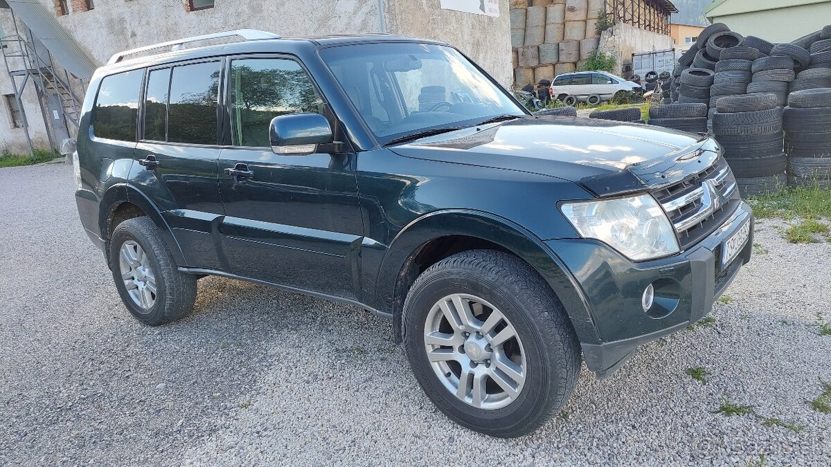 Mitshubishi Pajero 3.2 190000km 200 - 2