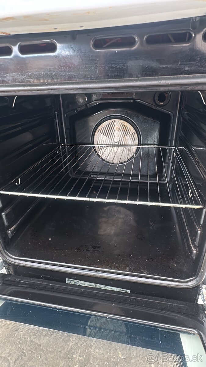 Sklokeramicky Sporak - 2