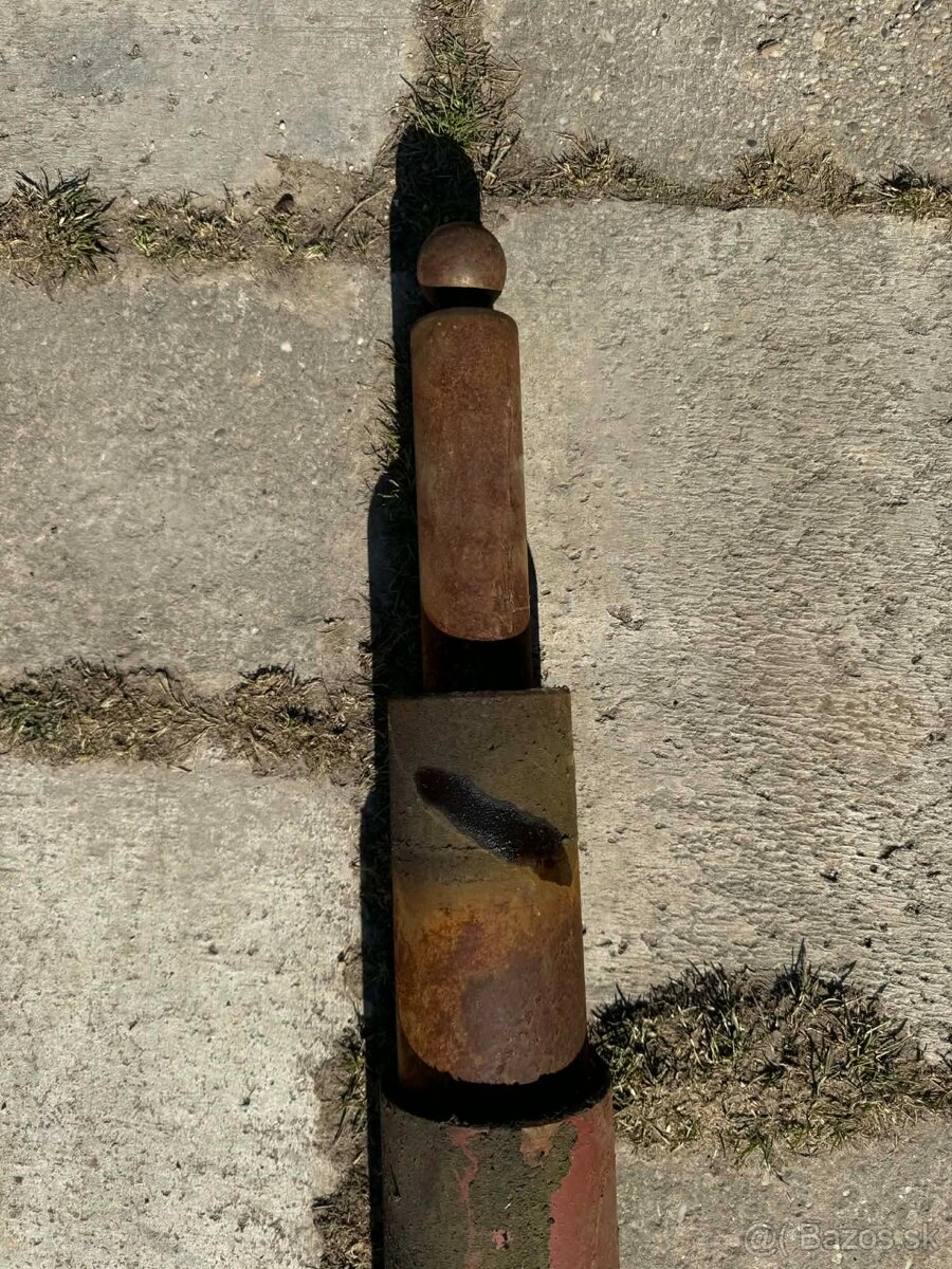 Predám hydraulicky piest zo 7t vlečky - 2