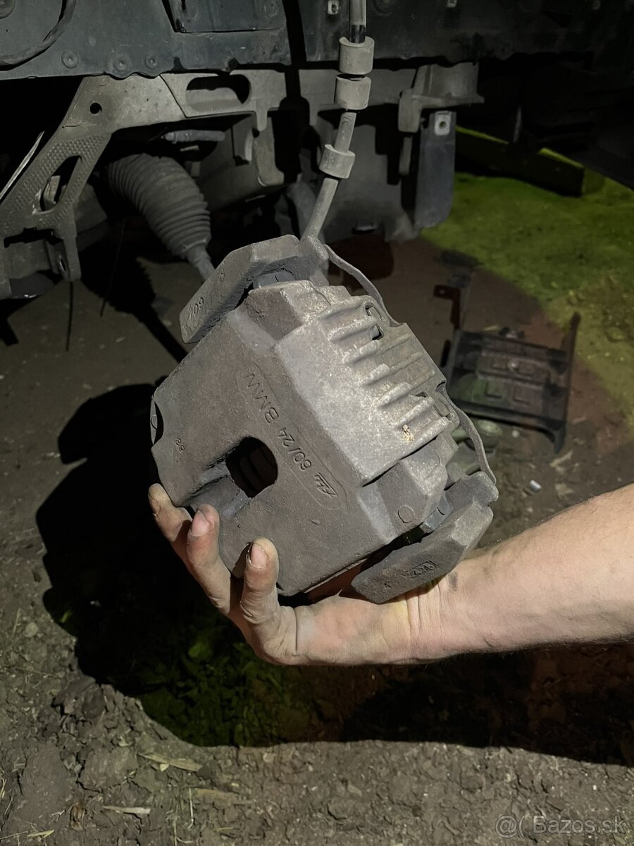 Predne strmene BMW E61 - 2