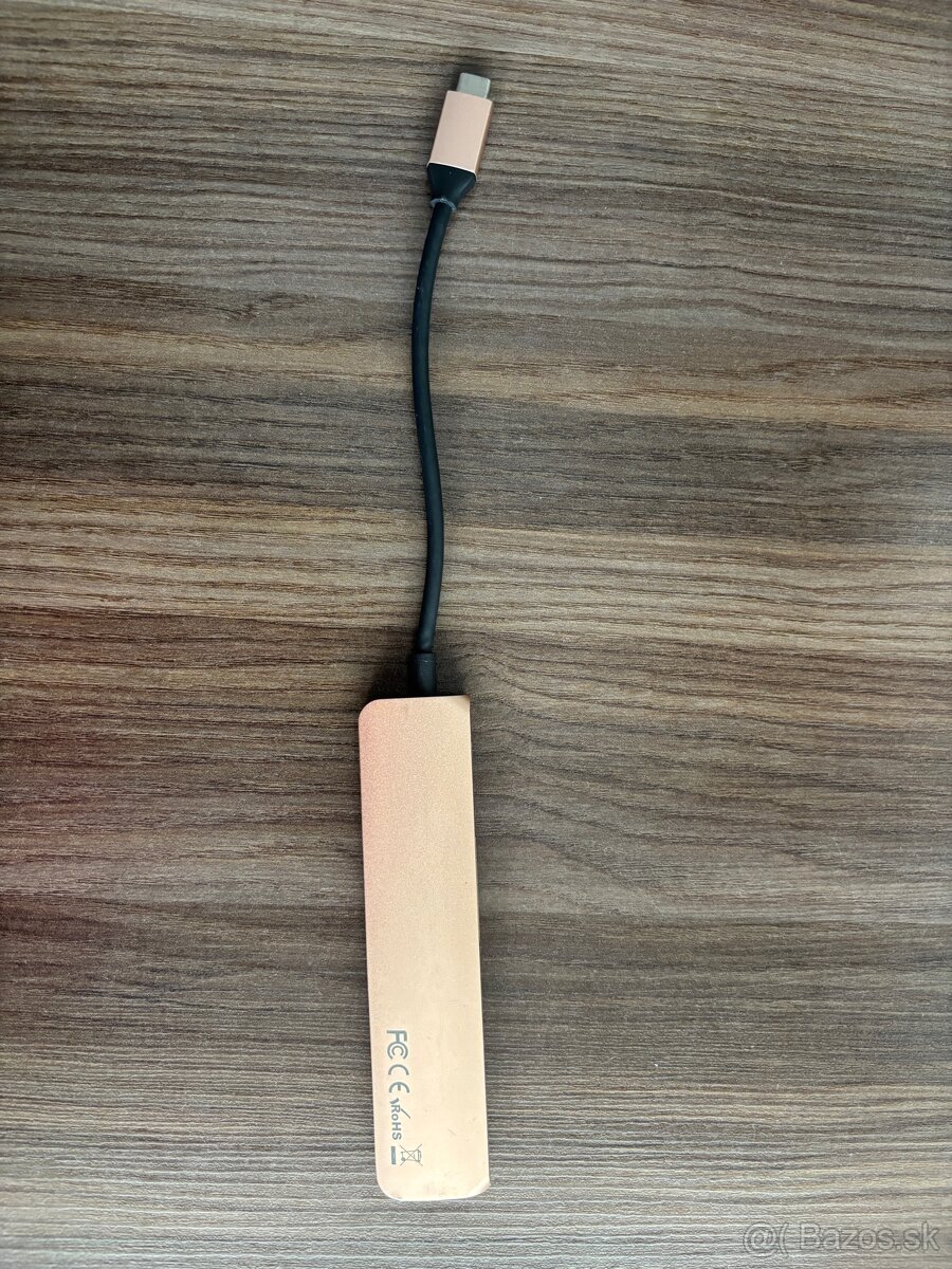 SATECHI-dokovacia stanica - 2