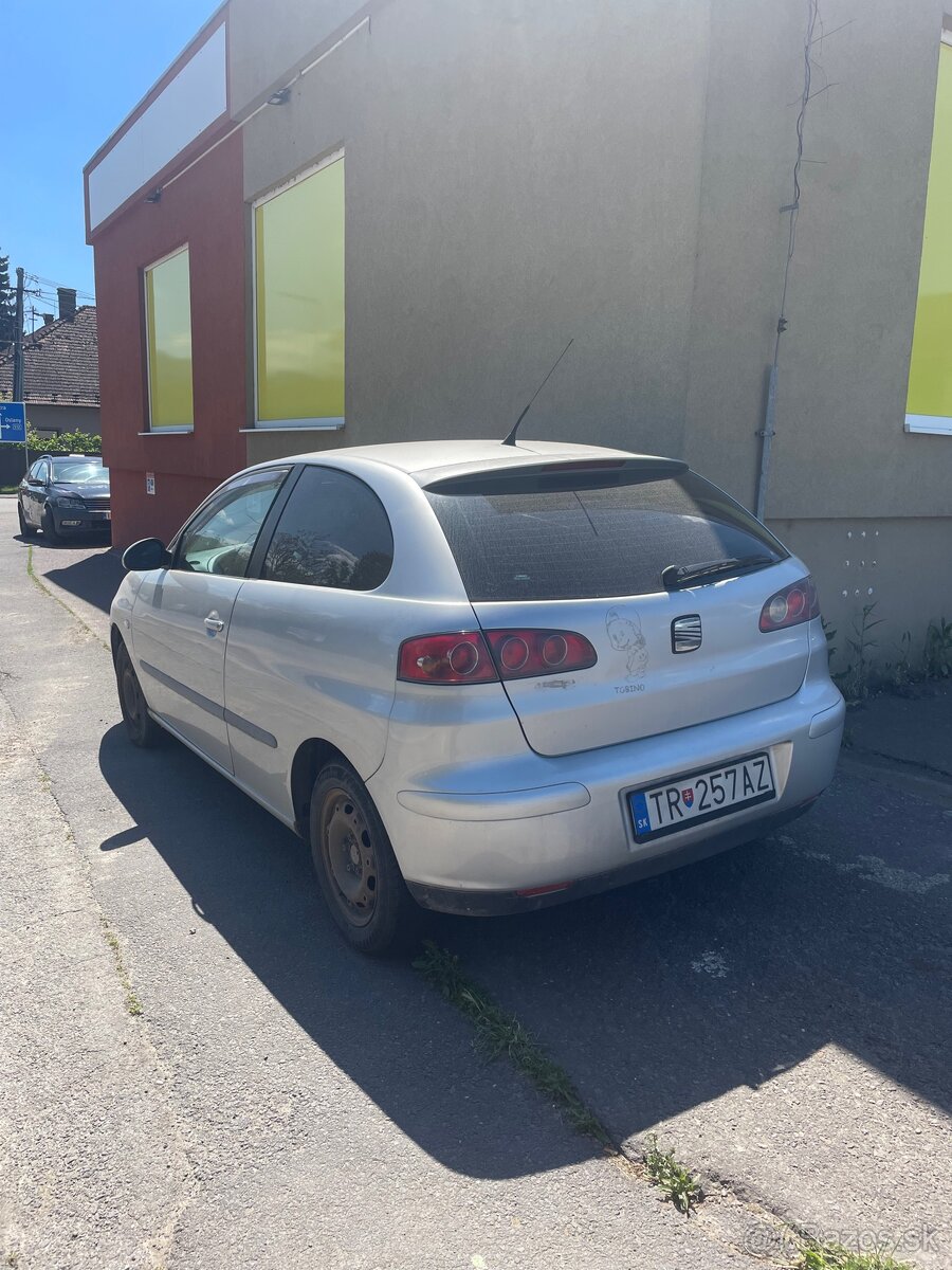 Seat Ibiza zachovalý interiér - 2