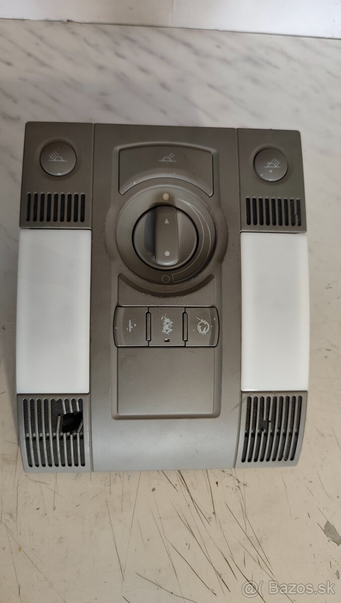 Osvetlenie Audi A8 D3 - 2