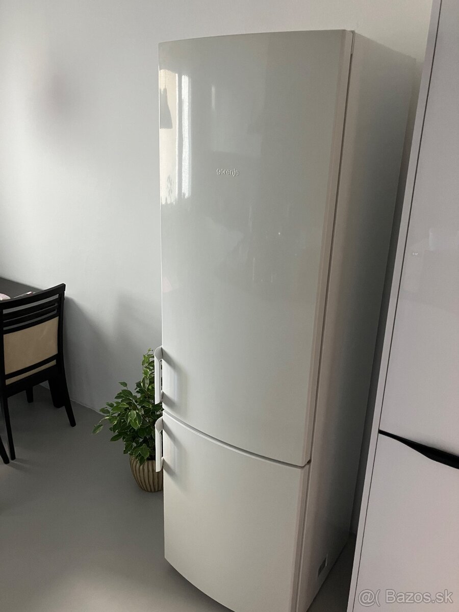 Predam chladnicku GORENJE - 2